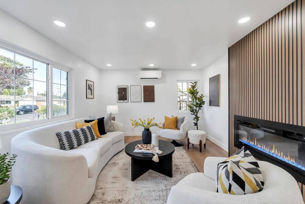 Santa Clara, CA 95051,2542 Painted Rock DR