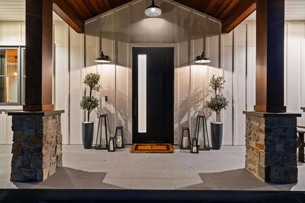 Los Gatos, CA 95032,140 Twin Oaks DR