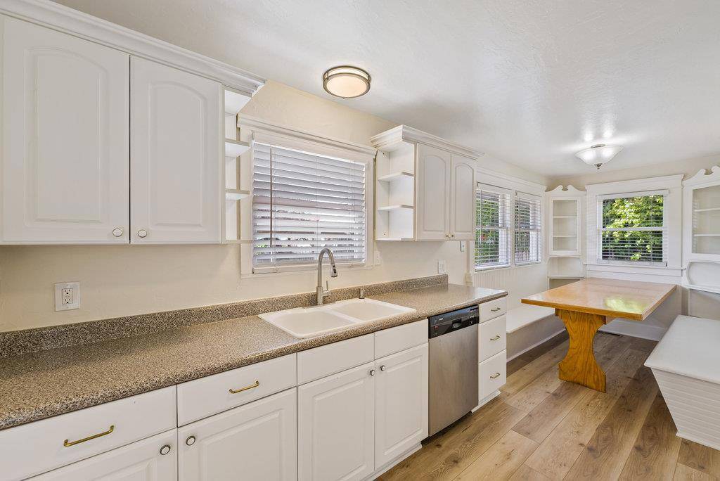 Santa Cruz, CA 95060,Leonard ST