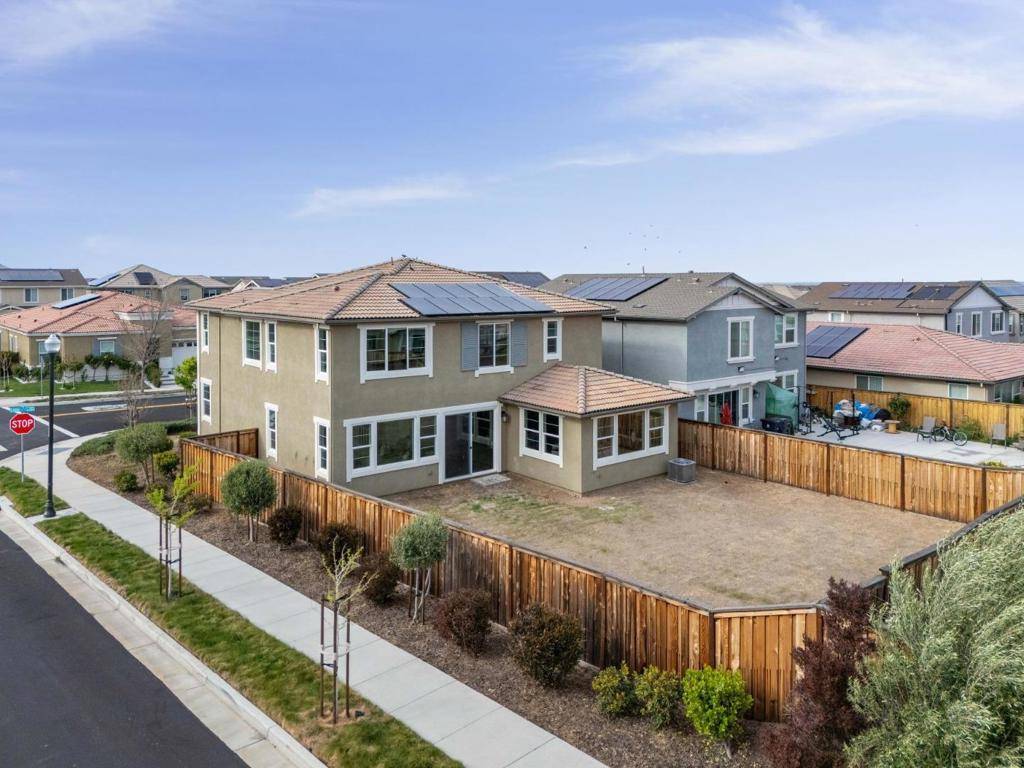 Tracy, CA 95377,2574 Luna AVE