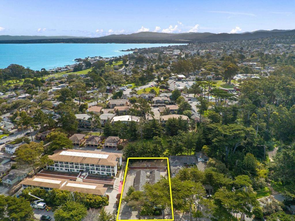 Pacific Grove, CA 93950,225 Grove Acre AVE