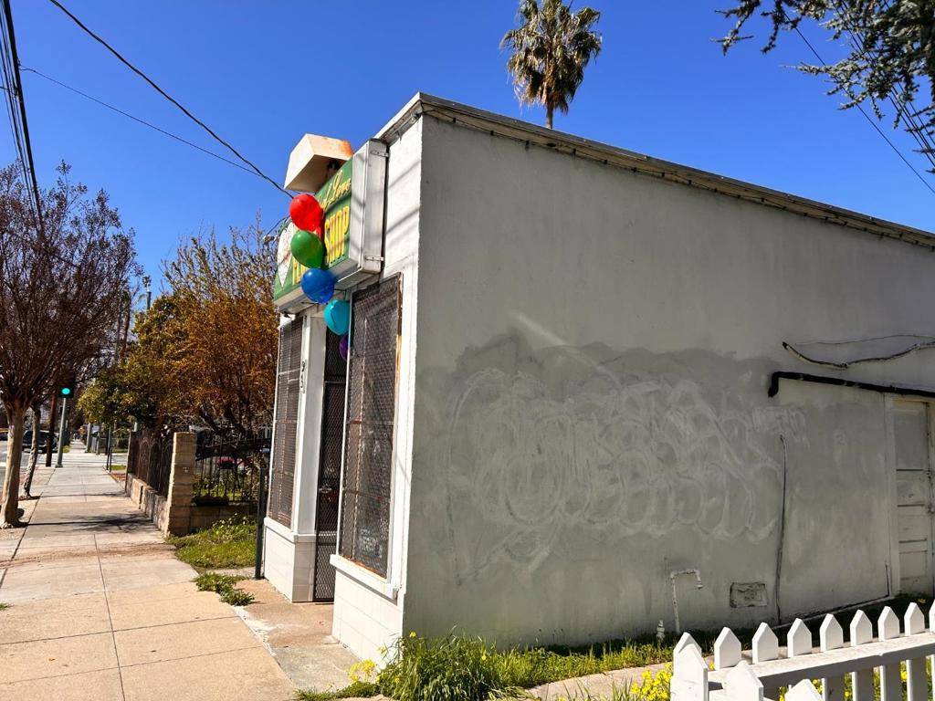 San Jose, CA 95112,915 E Julian ST