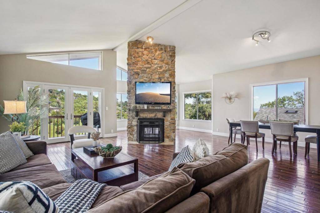 Redwood City, CA 94062,156 Springdale WAY
