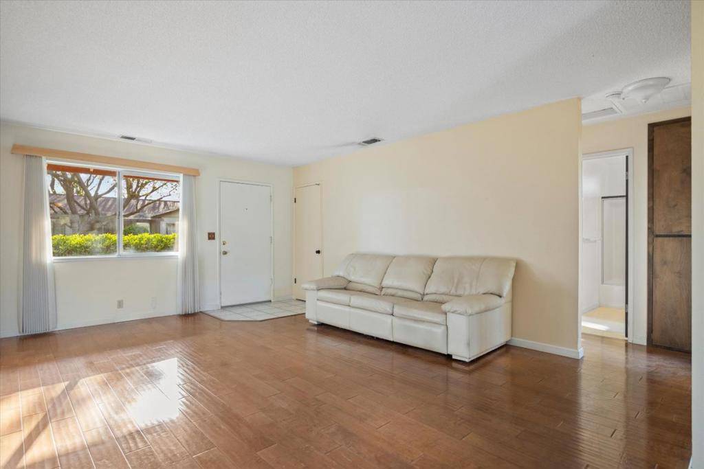 Chico, CA 95926,976 Jenooke LN