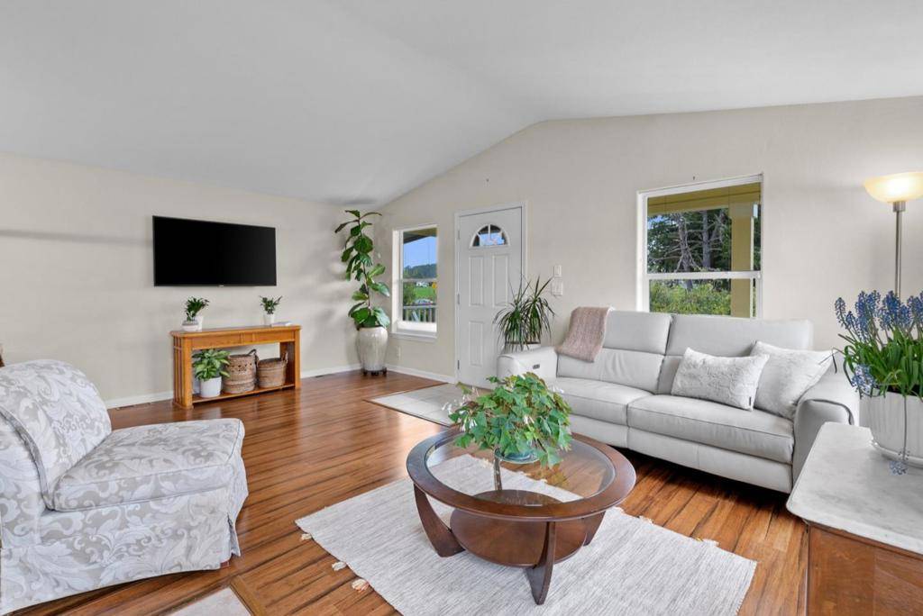 2395 Delaware AVE Santa Cruz, CA 95060
