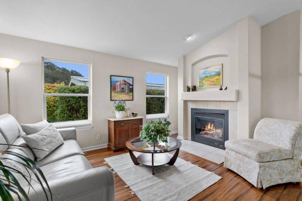 Santa Cruz, CA 95060,2395 Delaware AVE