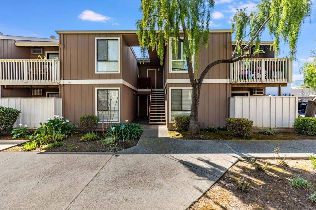 Gilroy, CA 95020,8155 Westwood DR #13