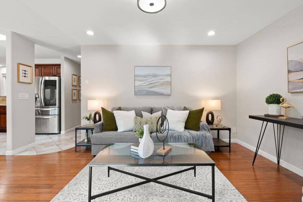 Mountain View, CA 94043,121 Flynn AVE #B