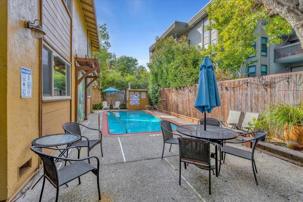 Palo Alto, CA 94301,331 Poe ST