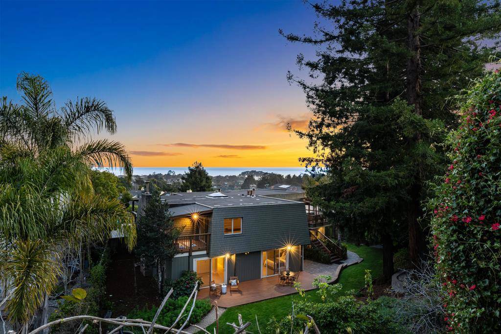 Aptos, CA 95003,207 Driftwood CT