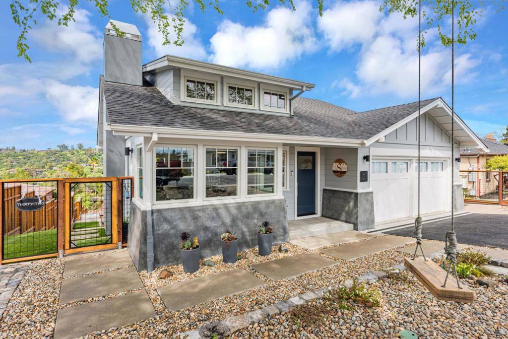 Redwood City, CA 94062,32 W Summit DR