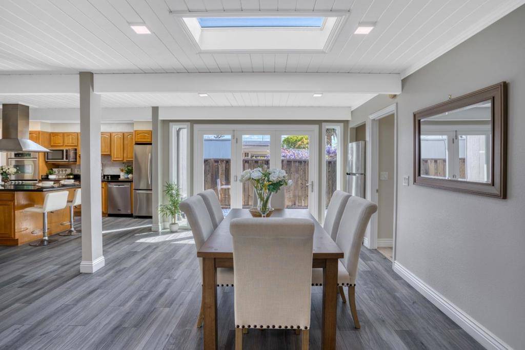 Cupertino, CA 95014,6087 Bollinger RD