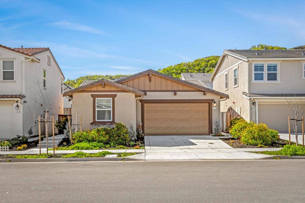 Gilroy, CA 95020,1470 Winzer PL