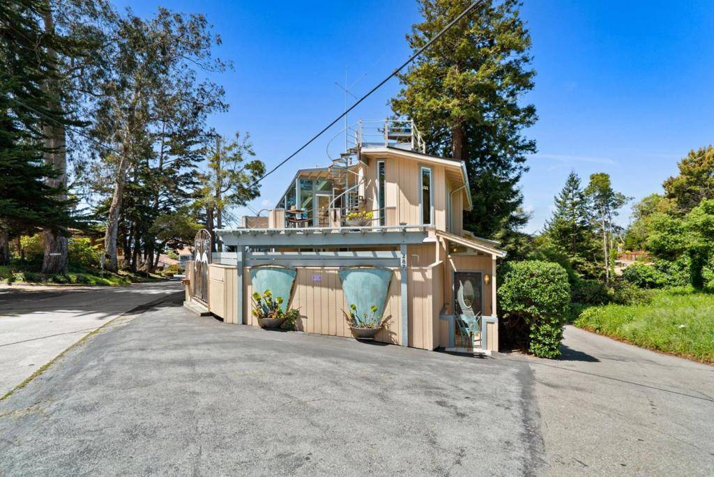 Aptos, CA 95003,287 Rio Del Mar BLVD