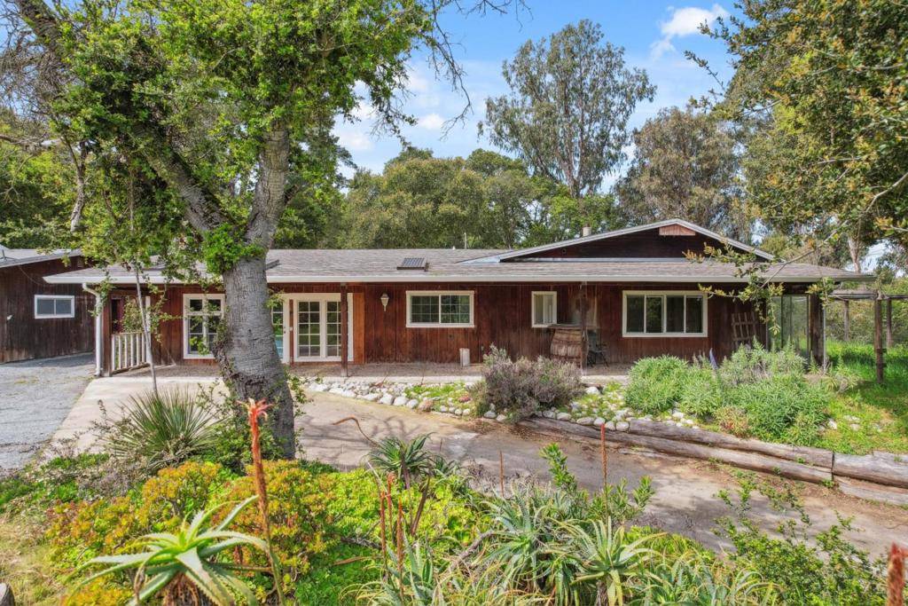 Salinas, CA 93907,384 Crazy Horse Canyon RD
