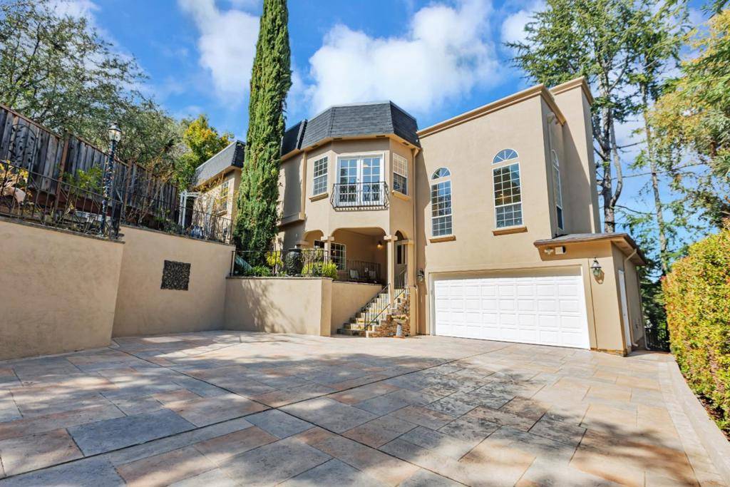 Cupertino, CA 95014,10055 Crescent RD