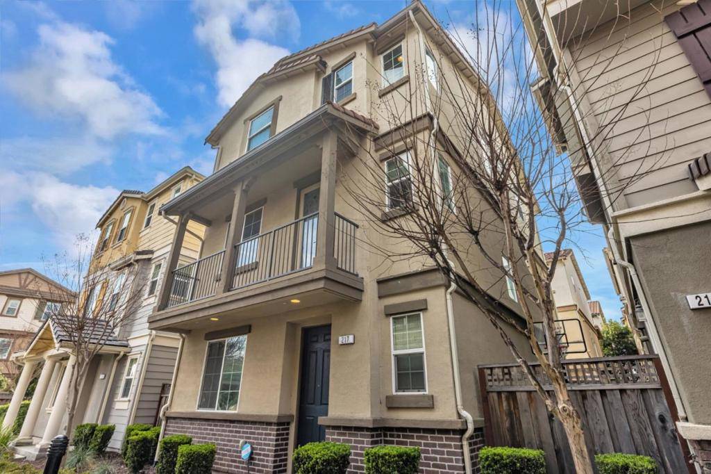 Hayward, CA 94544,217 Catherine PL