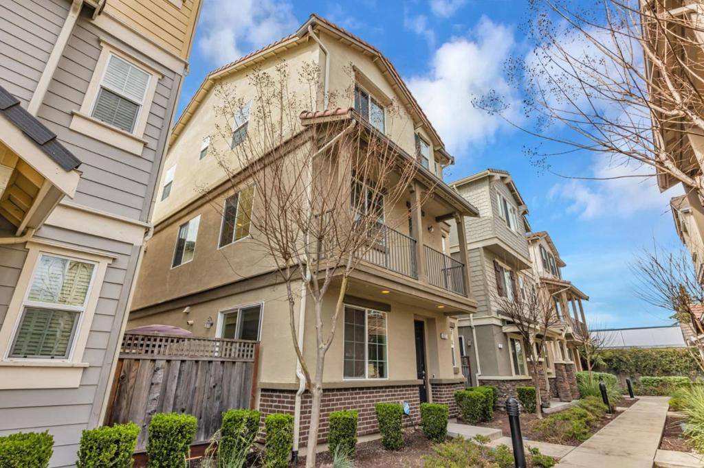 Hayward, CA 94544,217 Catherine PL