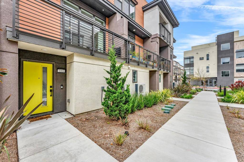 San Mateo, CA 94403,133 Waters Park CIR