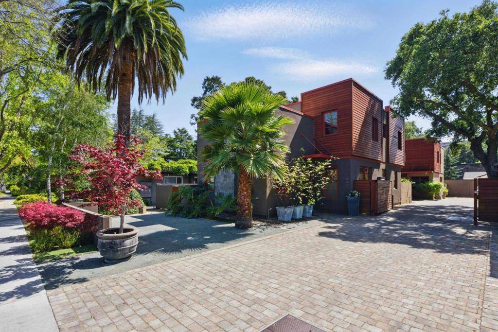 Palo Alto, CA 94301,642 Middlefield RD