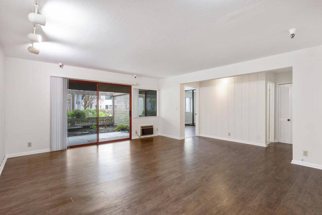 Los Gatos, CA 95032,439 Alberto WAY #A110