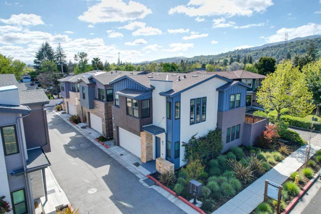 Los Gatos, CA 95032,102 Hildebrand DR
