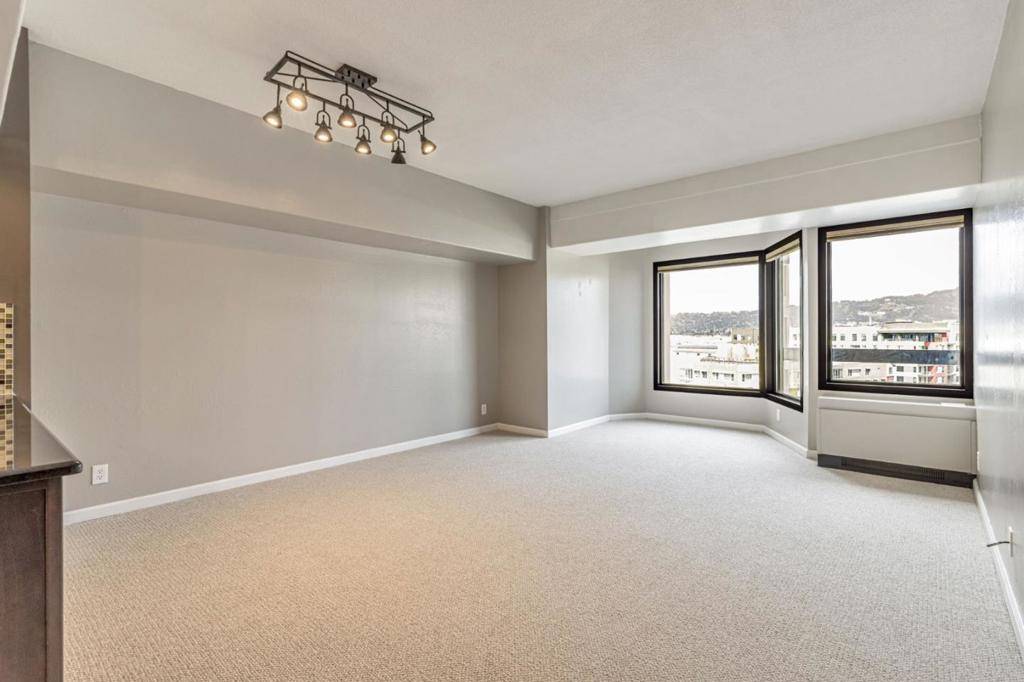 Emeryville, CA 94608,6363 Christie AVE #823