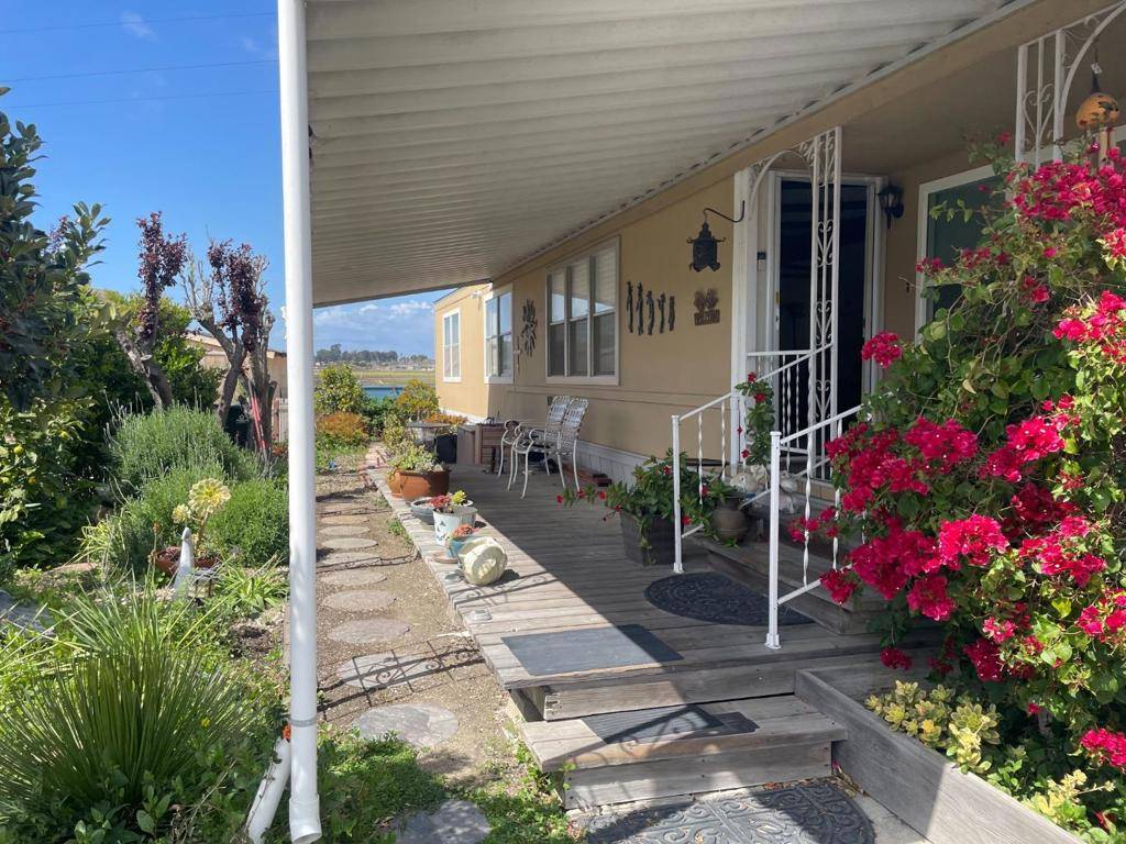 Salinas, CA 93905,150 Kern ST