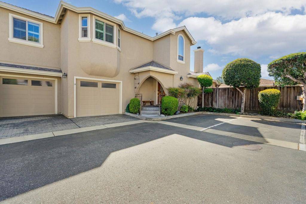 Campbell, CA 95008,662 W Parr AVE