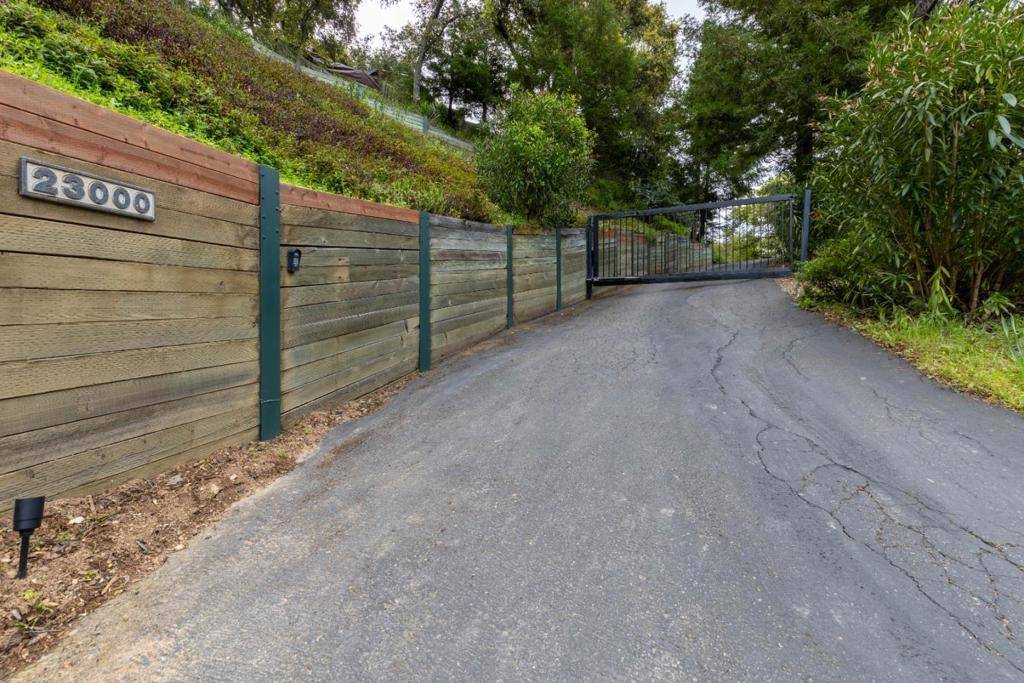 Los Gatos, CA 95033,23000 Mountain Charlie RD