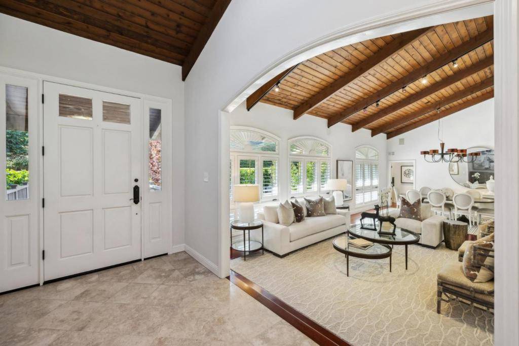 Burlingame, CA 94010,3003 Canyon RD