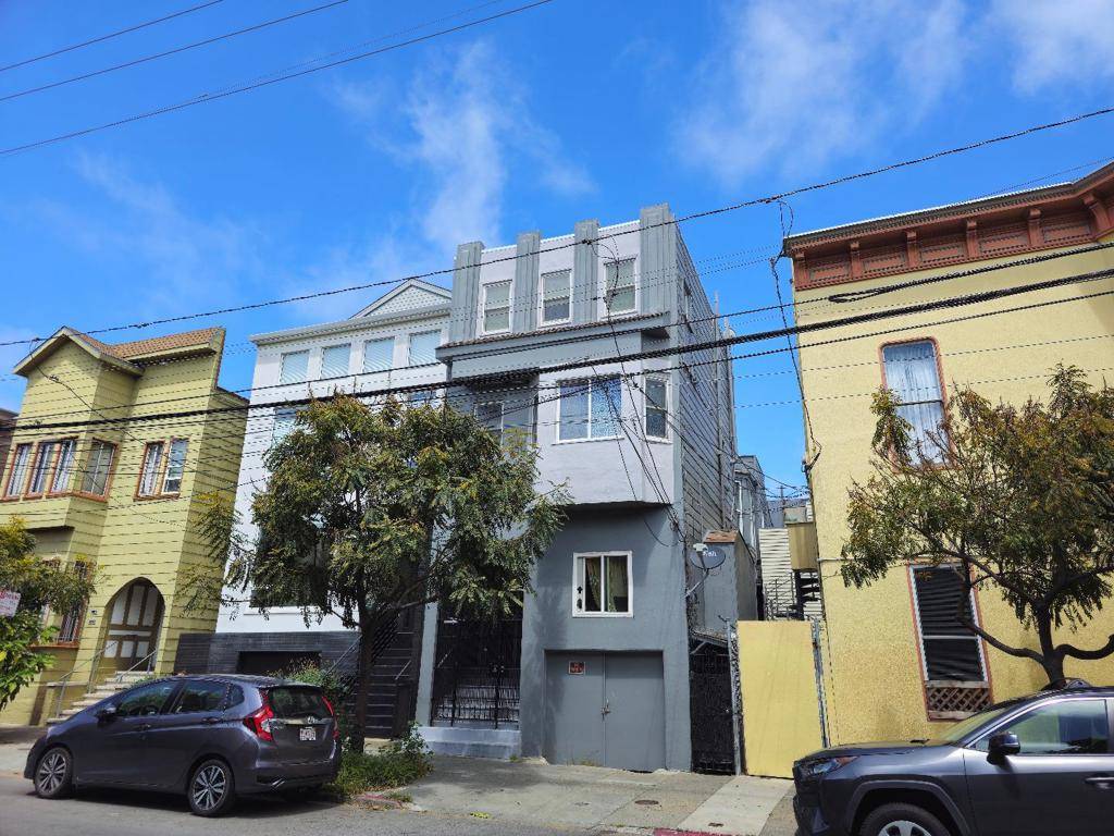 San Francisco, CA 94110,31163118 23rd ST