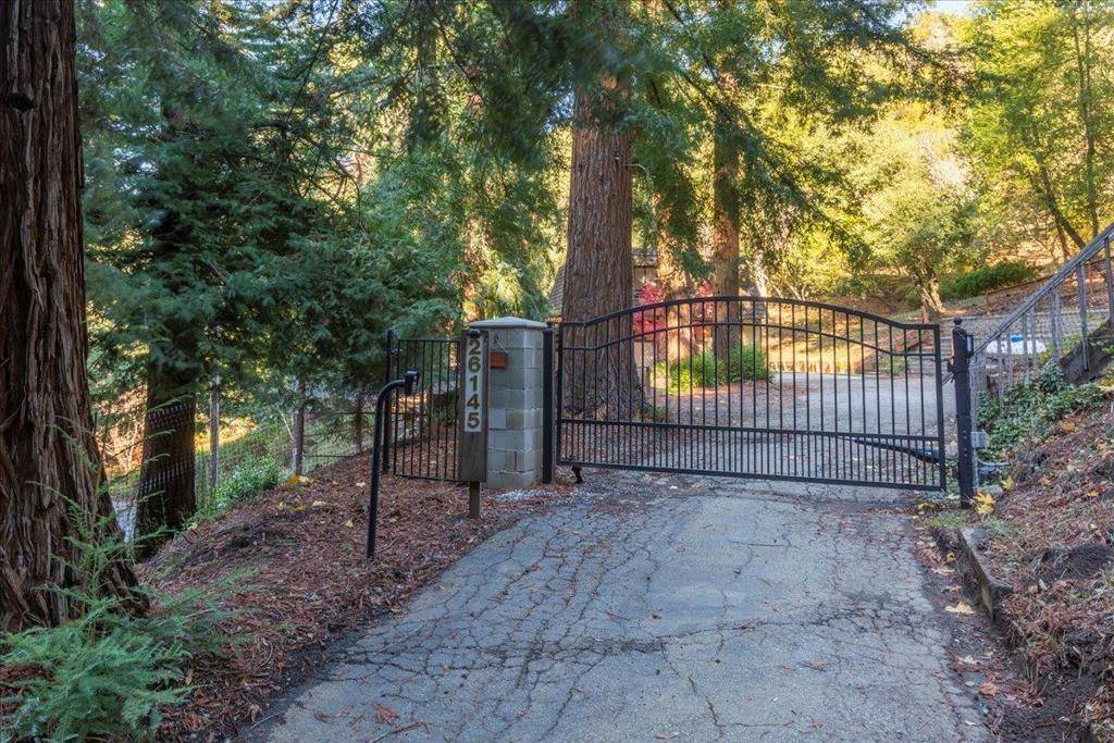 Los Gatos, CA 95033,26145 Pierce RD