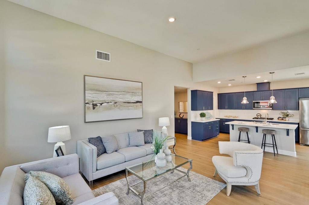 San Jose, CA 95136,2983 Manuel PL #5