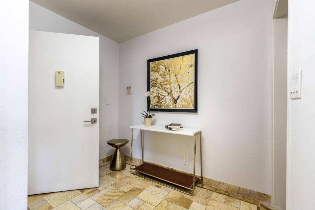 Burlingame, CA 94010,1500 Howard AVE #310