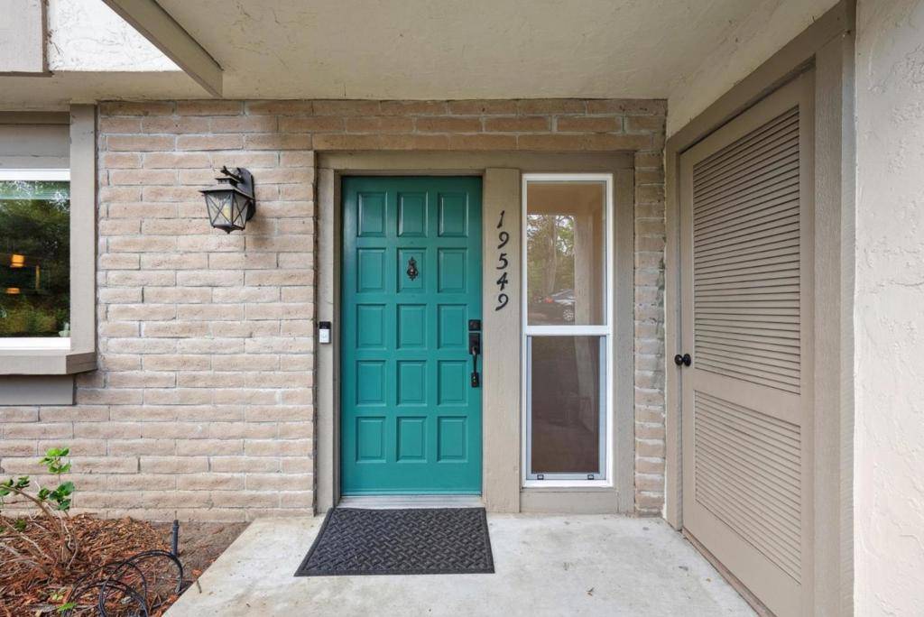 Saratoga, CA 95070,19549 Vineyard LN
