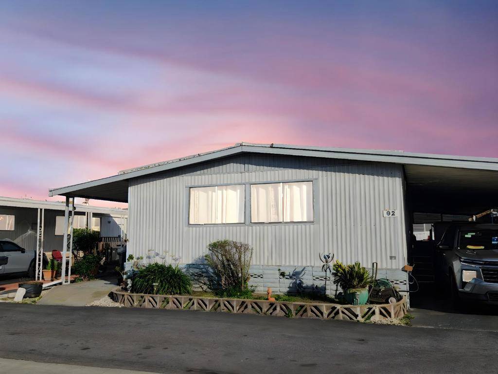 Salinas, CA 93905,150 Kern ST
