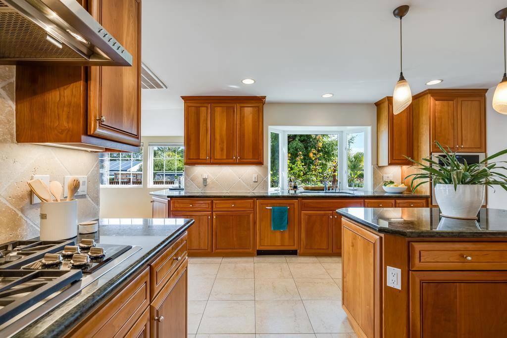 Santa Cruz, CA 95062,1021 Webster ST