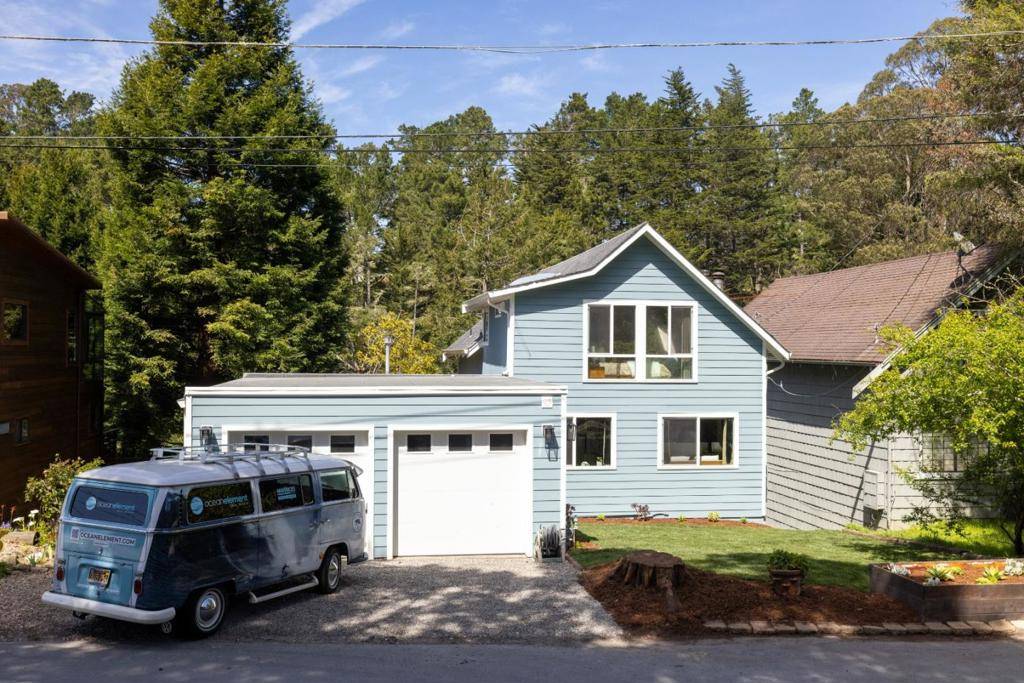 Moss Beach, CA 94038,761 Lancaster BLVD