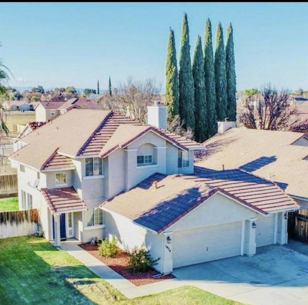 Los Banos, CA 93635,1974 Rainier DR