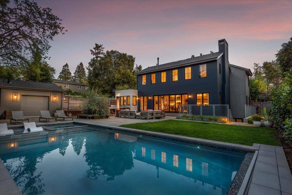 Menlo Park, CA 94025,720 Vine ST