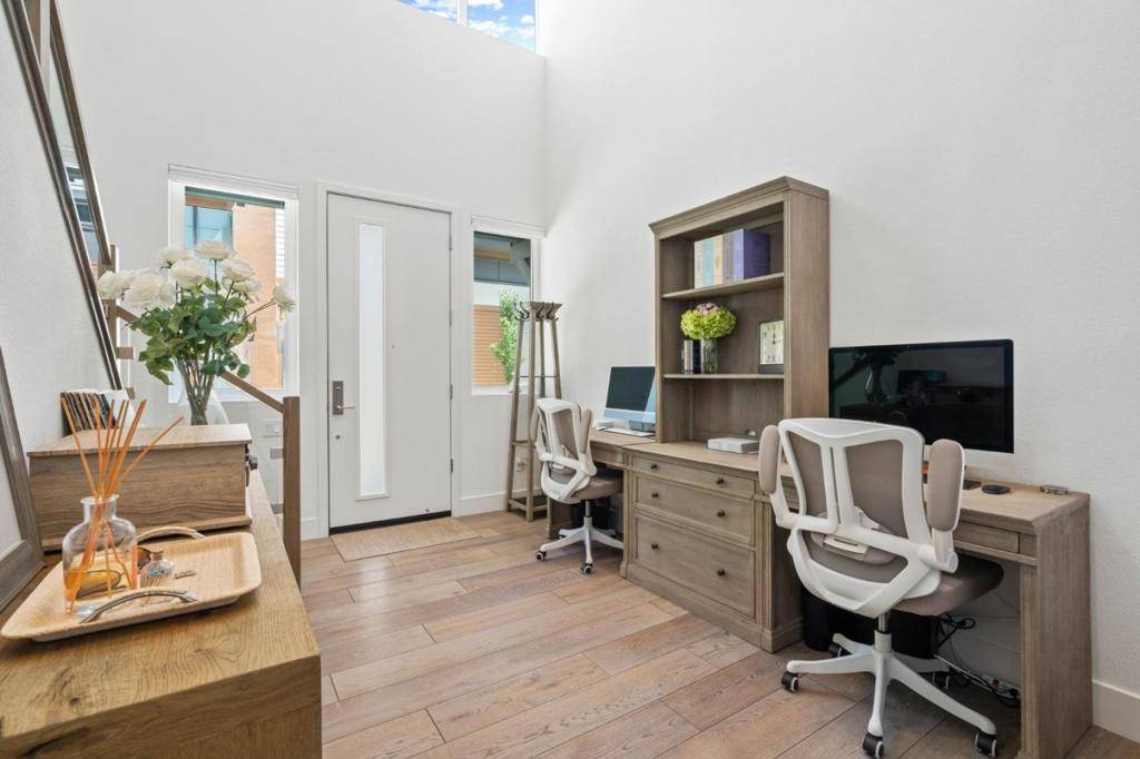Los Gatos, CA 95032,16321 Hamsher CT