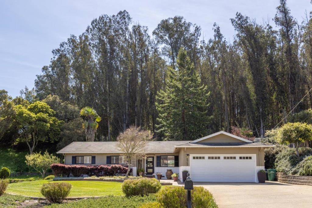 Salinas, CA 93907,6960 Lakeview DR