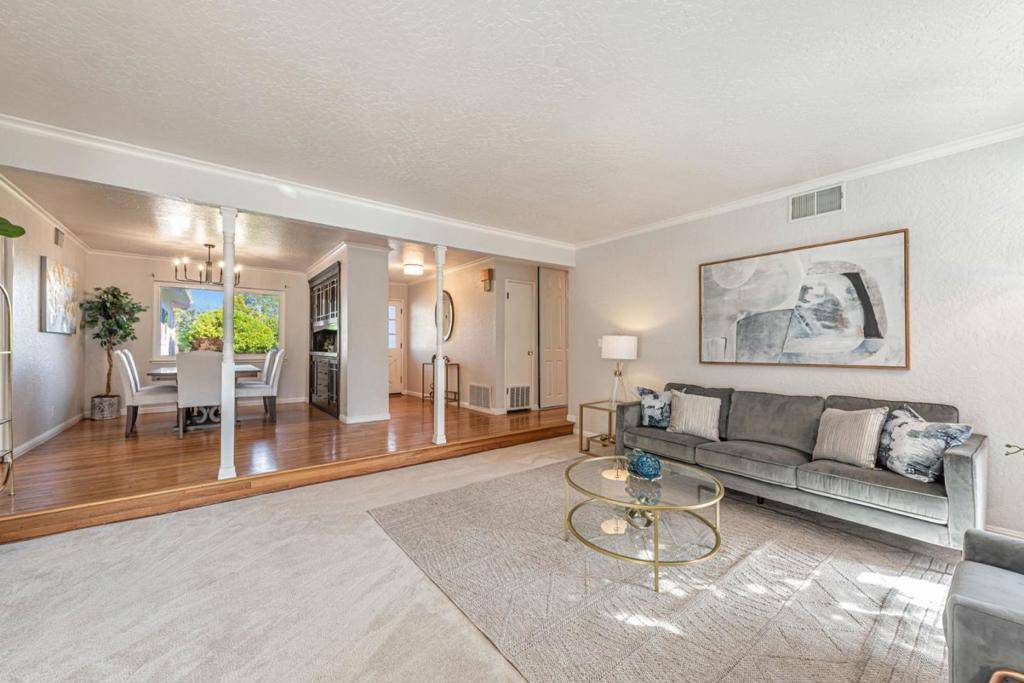 Sunnyvale, CA 94087,1165 Cranberry AVE