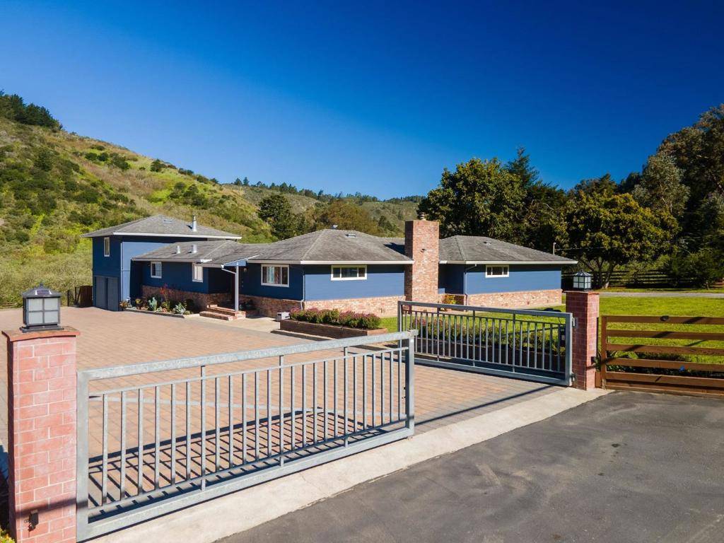 Half Moon Bay, CA 94019,840 Frenchmans Creek RD