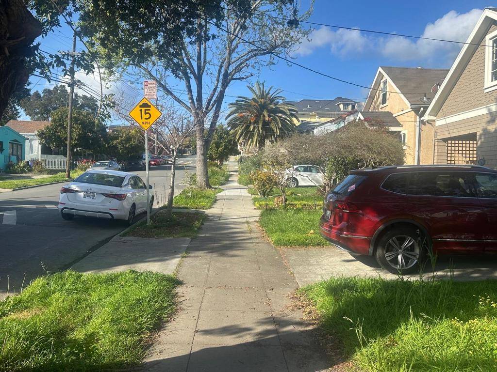 Oakland, CA 94602,3050 22nd AVE