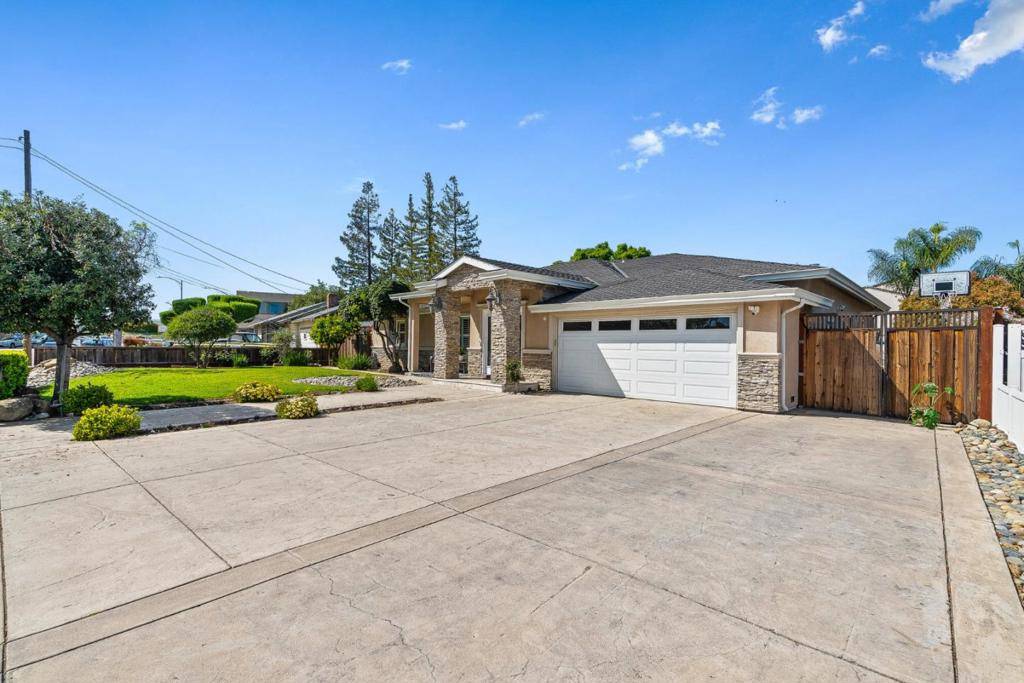 San Jose, CA 95124,2213 Foxworthy AVE