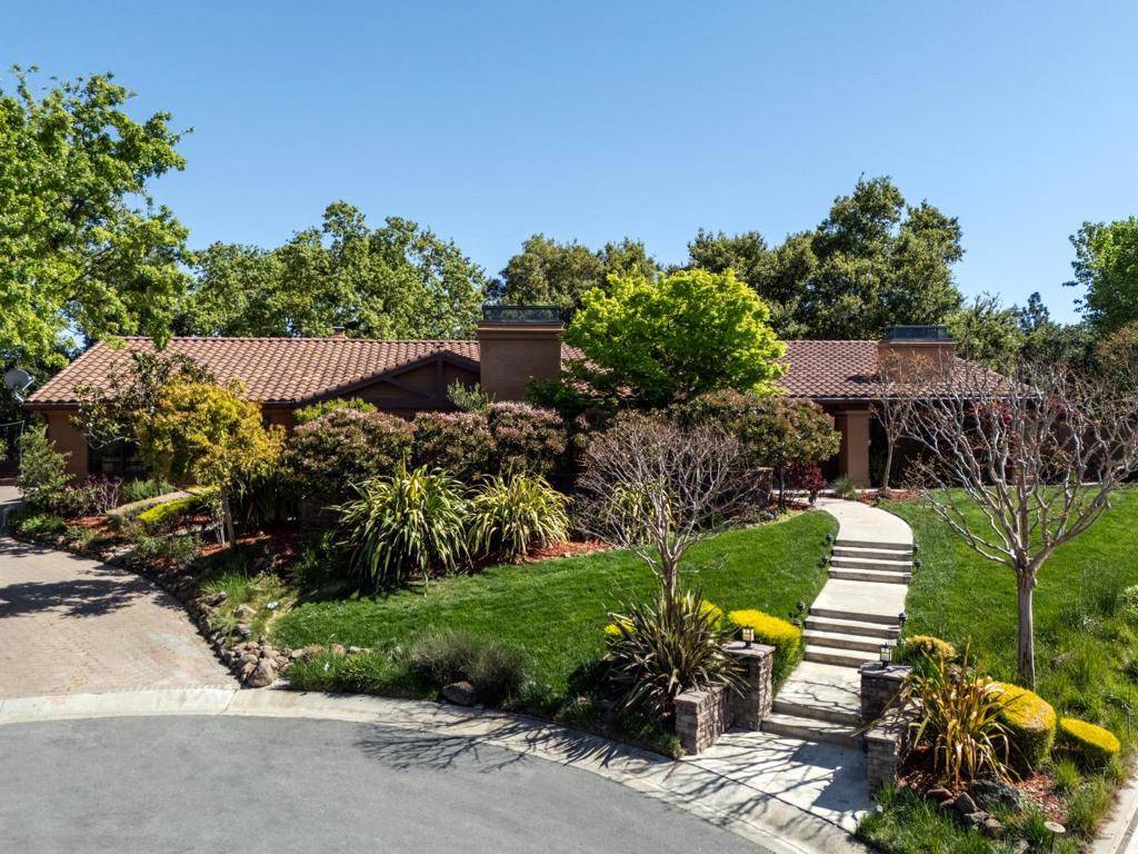Saratoga, CA 95070,18500 Aquino WAY