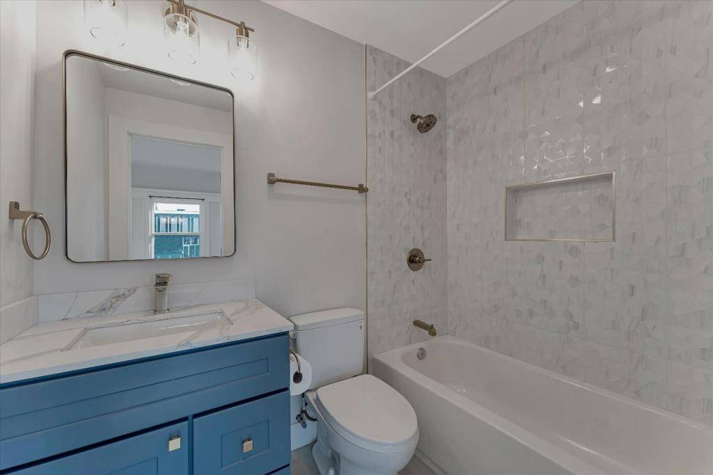 Emeryville, CA 94608,2804 Adeline ST