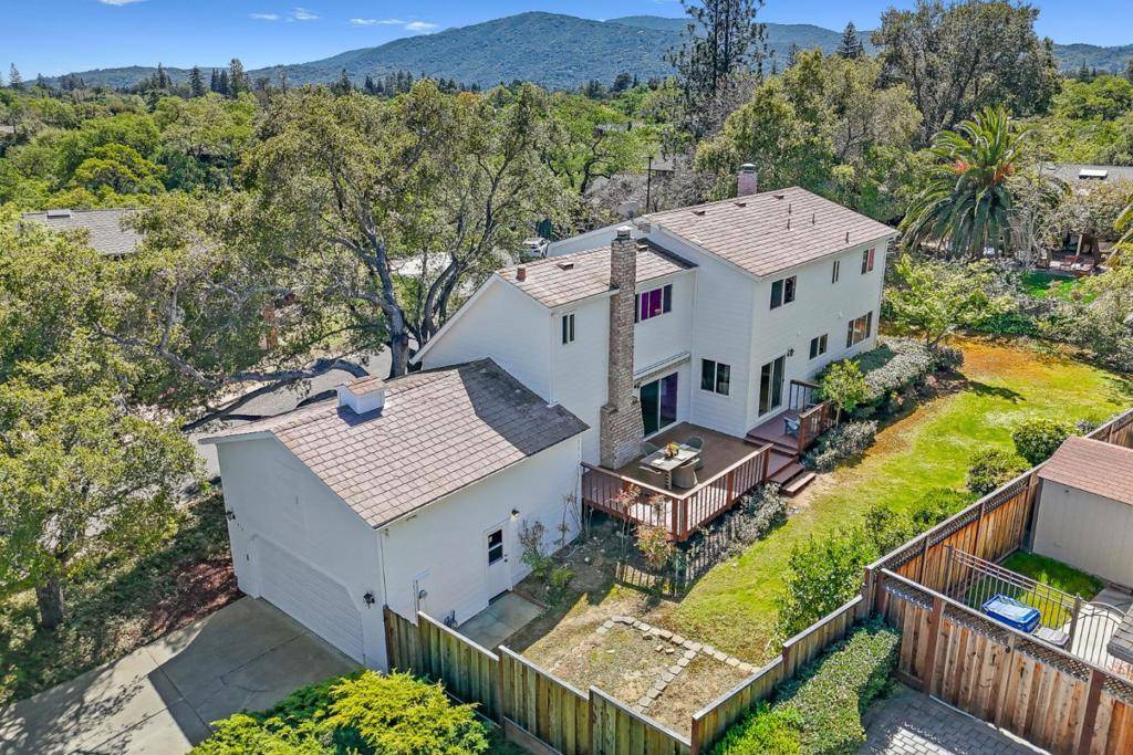 Los Gatos, CA 95032,319 Montclair RD